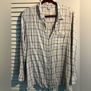 Women’s soft plaid button down